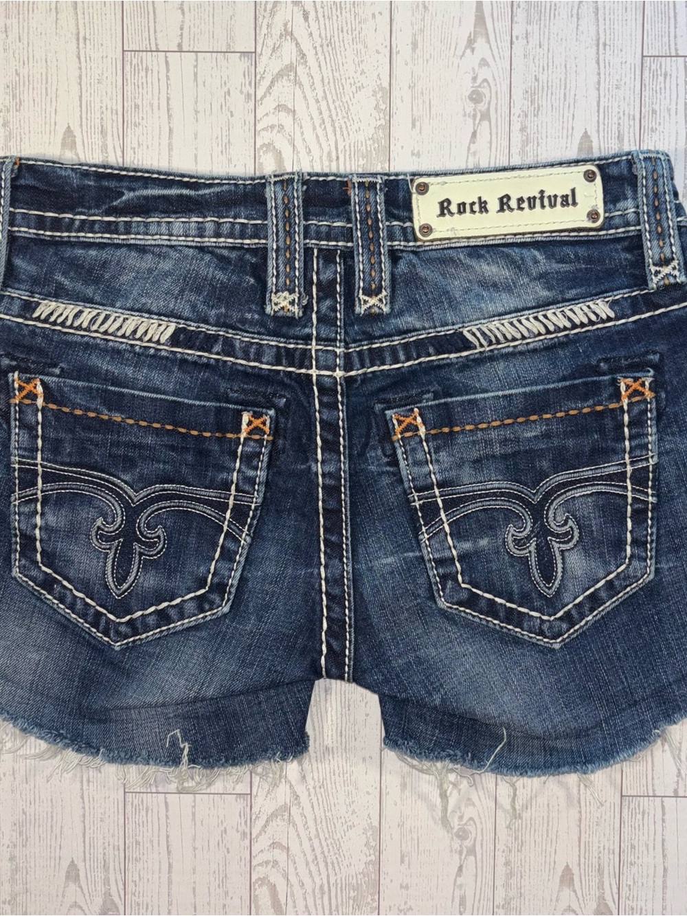Rock Revival Lydia Easy Shorts Sz 25 Distressed Denim 4” Inseam - Picture 2 of 10